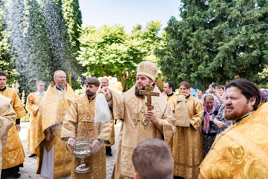 Архиерейское богослужение в Илиинском храме города Серпухова